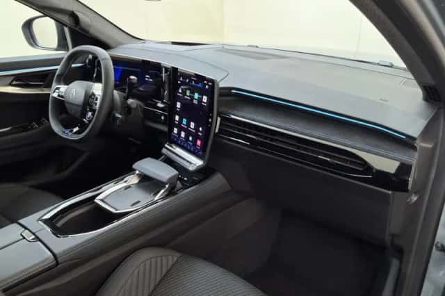Renault Espace (2025) thumbnail 6