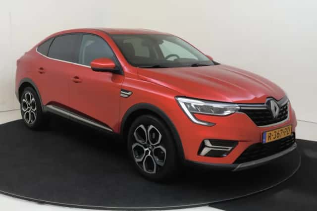 Renault Arkana (2022) thumbnail 2
