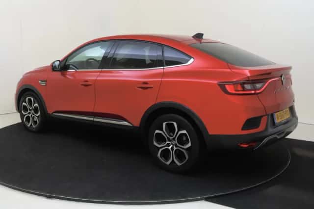 Renault Arkana (2022) thumbnail 3