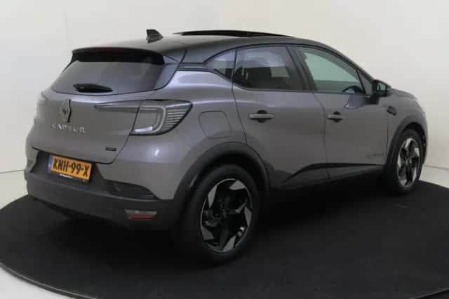 Renault Captur (2026) thumbnail 4