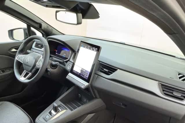 Renault Captur (2026) thumbnail 5