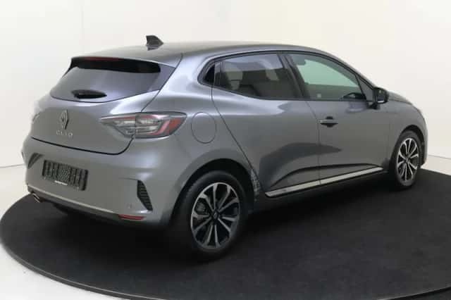 Renault Clio (2025) thumbnail 5