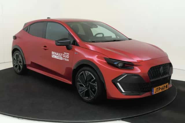 Renault Clio (2026) thumbnail 3