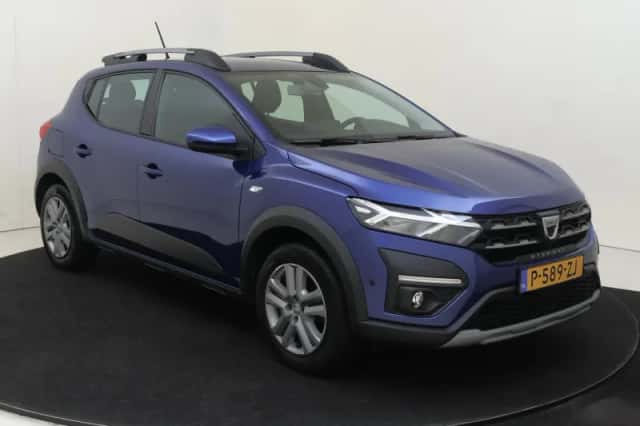 Dacia Sandero Stepway (2022) thumbnail 3