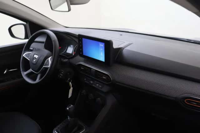 Dacia Sandero Stepway (2022) thumbnail 6