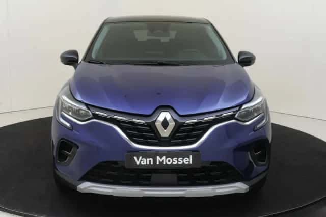 Renault Captur (2023) thumbnail 6