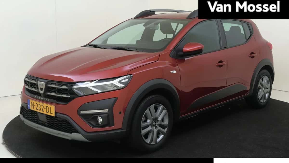 Dacia Sandero Stepway (2021) — foto 1