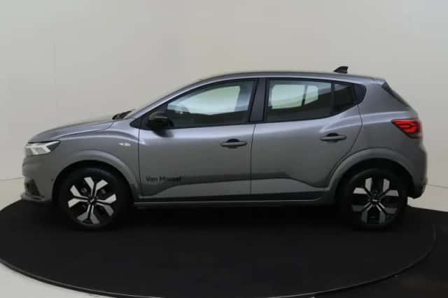 Dacia Sandero (2025) thumbnail 3