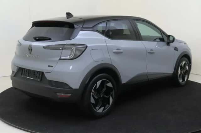 Renault Captur (2025) thumbnail 5