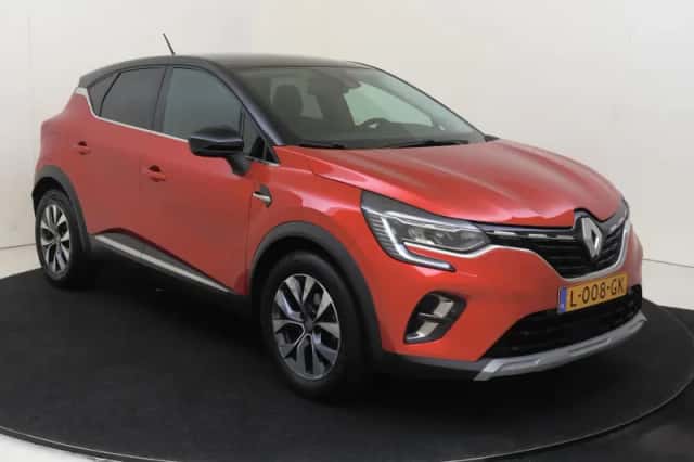 Renault Captur (2021) thumbnail 3