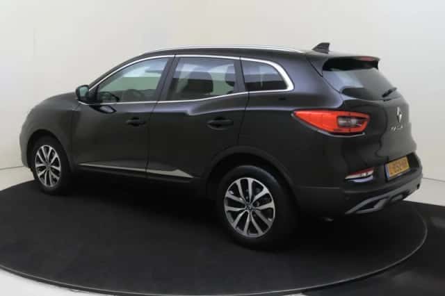 Renault Kadjar (2021) thumbnail 4