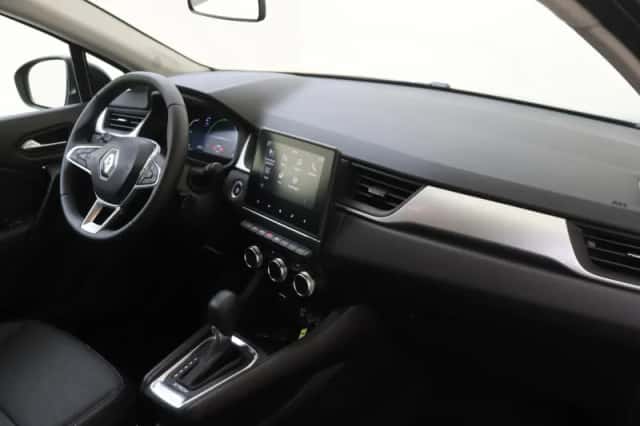 Renault Captur (2023) thumbnail 5