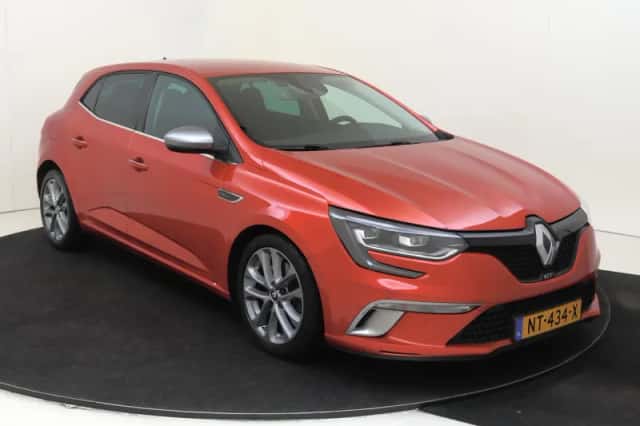 Renault Mégane (2017) thumbnail 3
