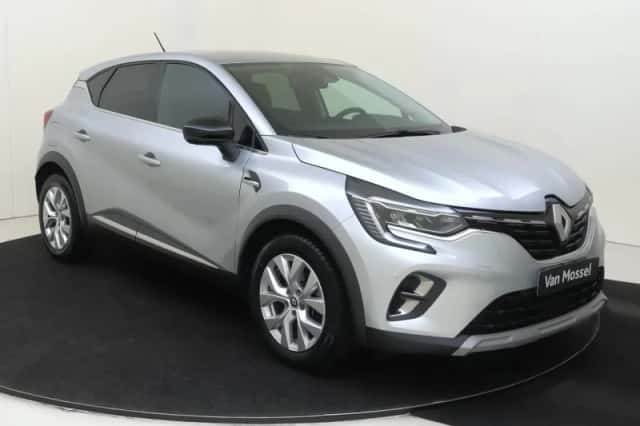 Renault Captur (2021) thumbnail 3
