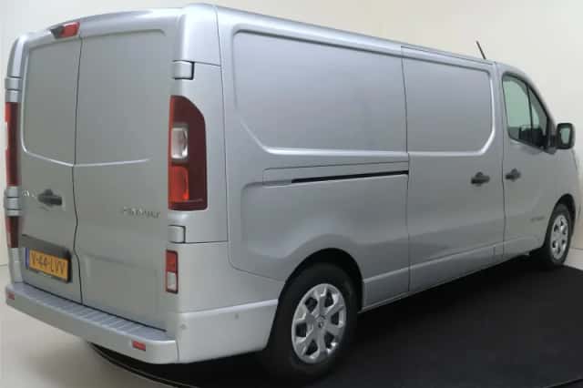 Renault Trafic (2025) thumbnail 4