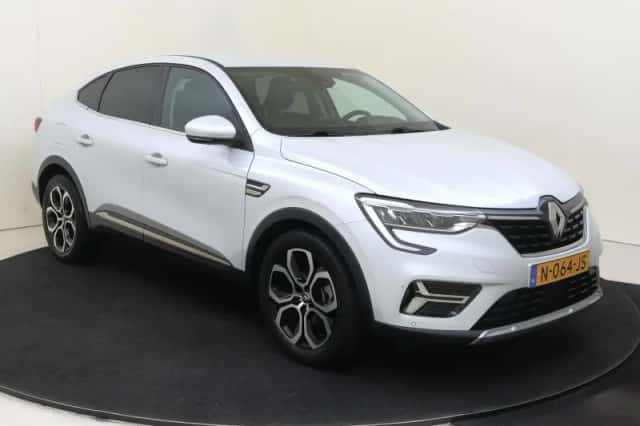Renault Arkana (2021) thumbnail 2
