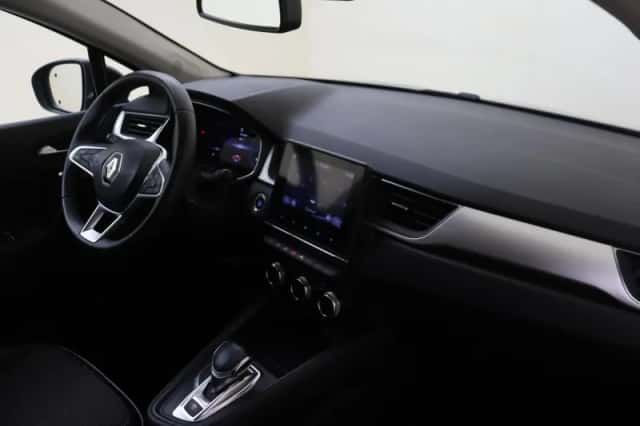 Renault Captur (2022) thumbnail 6