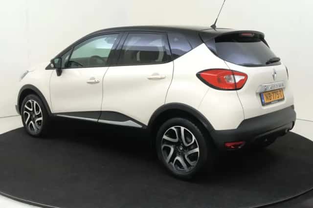 Renault Captur (2017) thumbnail 4