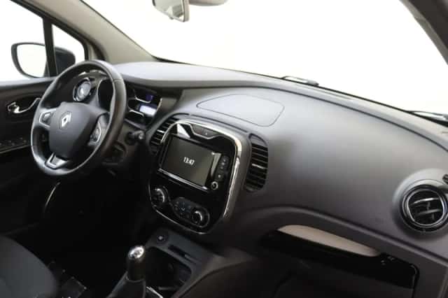 Renault Captur (2017) thumbnail 6