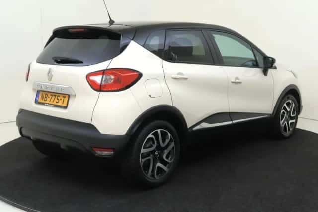 Renault Captur (2017) thumbnail 4