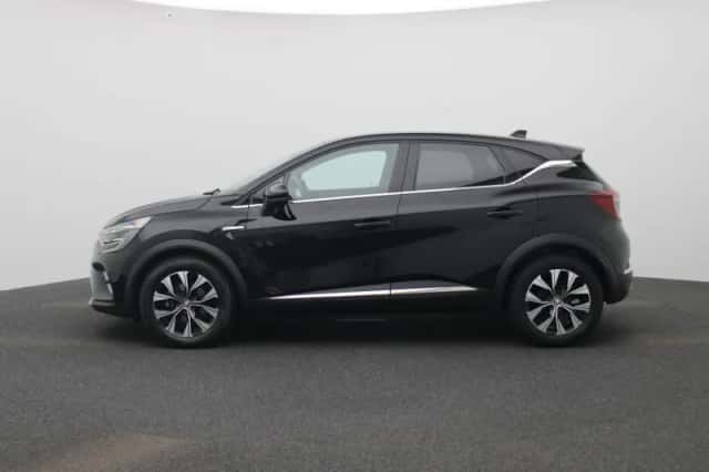 Renault Captur (2023) thumbnail 4