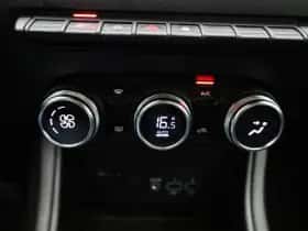 Renault Captur (2022) thumbnail 21