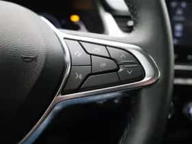 Renault Captur (2024) thumbnail 15