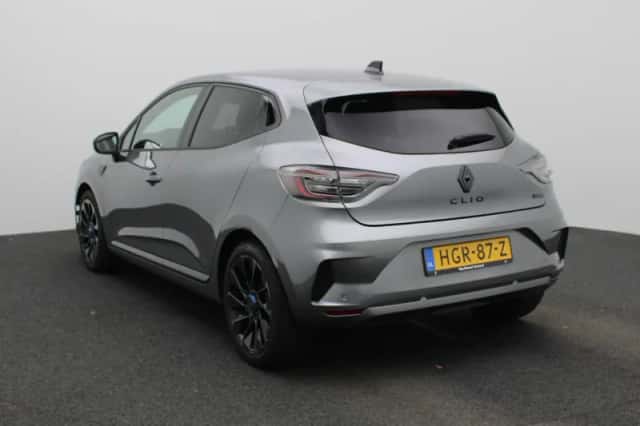 Renault Clio (2025) thumbnail 2