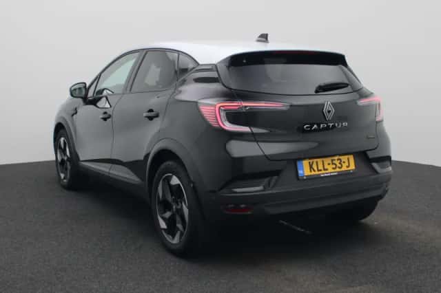 Renault Captur (2025) thumbnail 2