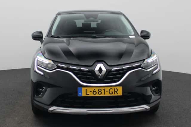 Renault Captur (2021) thumbnail 3