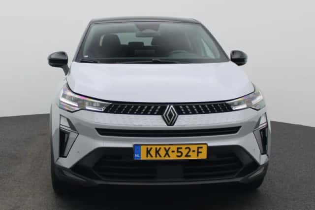 Renault Captur (2025) thumbnail 3