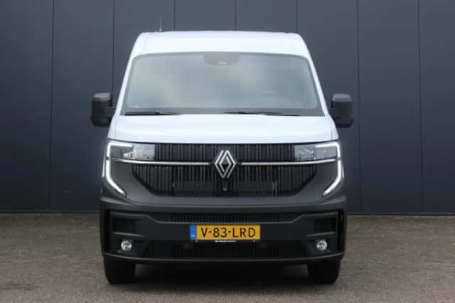 Renault Master (2025) thumbnail 2