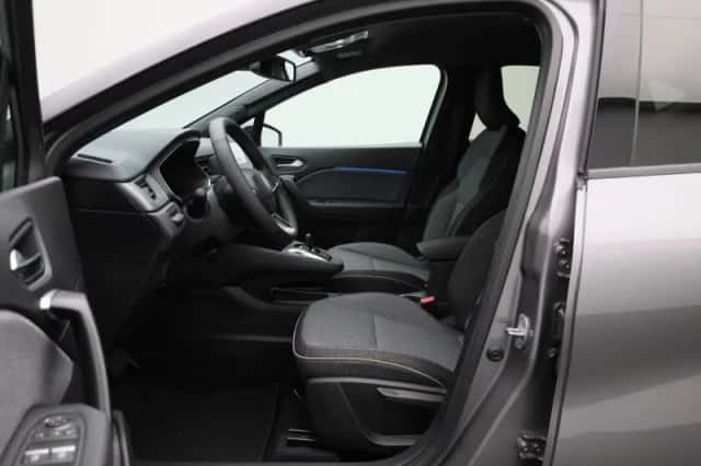 Renault Captur (2026) thumbnail 6