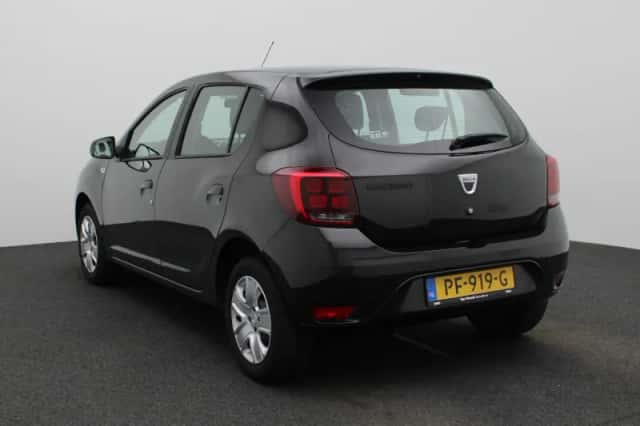 Dacia Sandero (2017) thumbnail 2