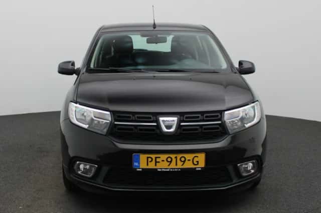 Dacia Sandero (2017) thumbnail 3