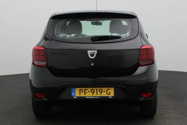 Dacia Sandero (2017) thumbnail 5