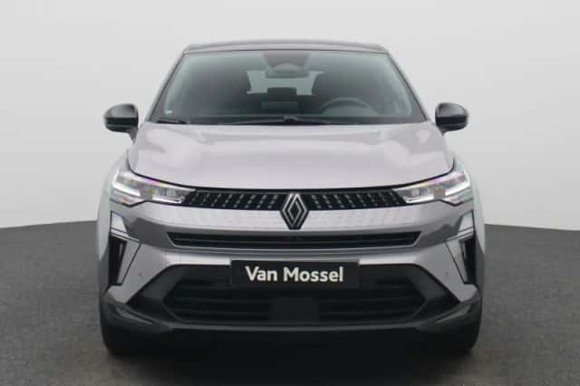 Renault Captur (2025) thumbnail 3