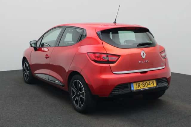 Renault Clio (2016) thumbnail 2