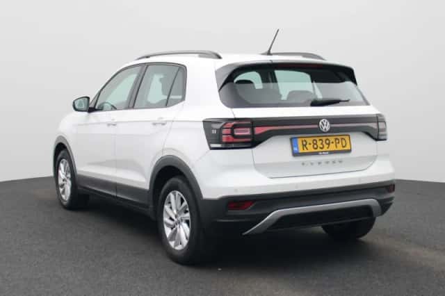 Volkswagen T-Cross (2019) thumbnail 2