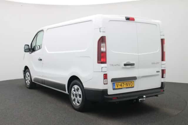 Renault Trafic (2026) thumbnail 2