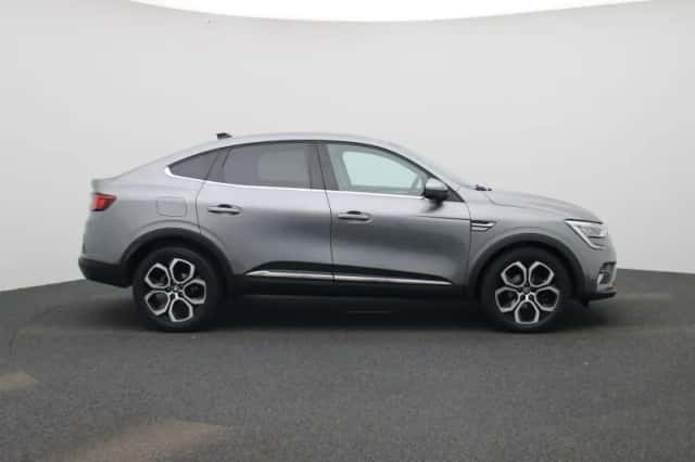 Renault Arkana (2023) thumbnail 6