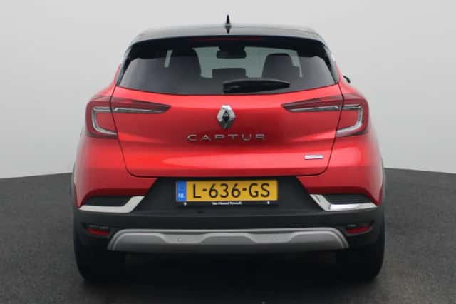 Renault Captur (2021) thumbnail 5