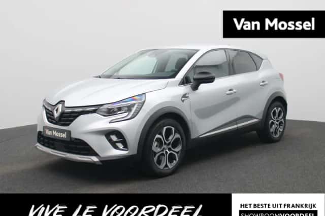 Renault Captur (2023) thumbnail 1