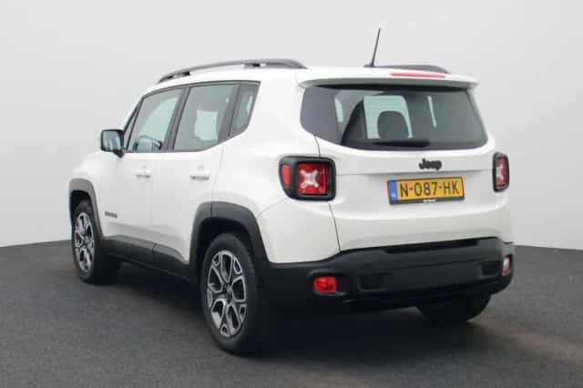 Jeep Renegade (2018) thumbnail 2