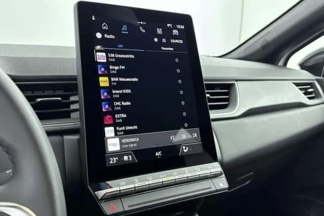 Renault Captur (2025) thumbnail 6
