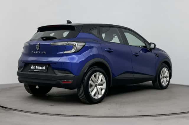 Renault Captur (2025) thumbnail 4