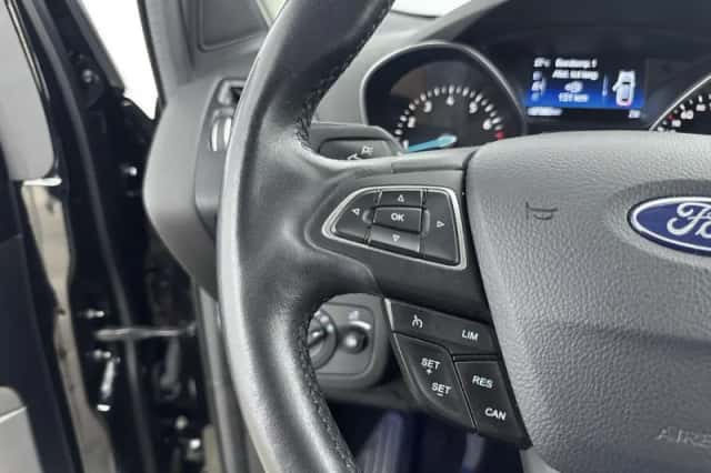 Ford Kuga (2017) thumbnail 6