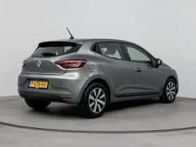 Renault Clio (2023) thumbnail 4