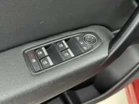 Renault Captur (2022) thumbnail 16
