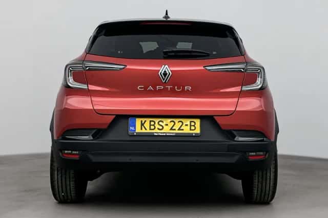 Renault Captur (2026) thumbnail 3
